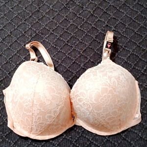 Victoria's Secret Push-Up Bra, NEW